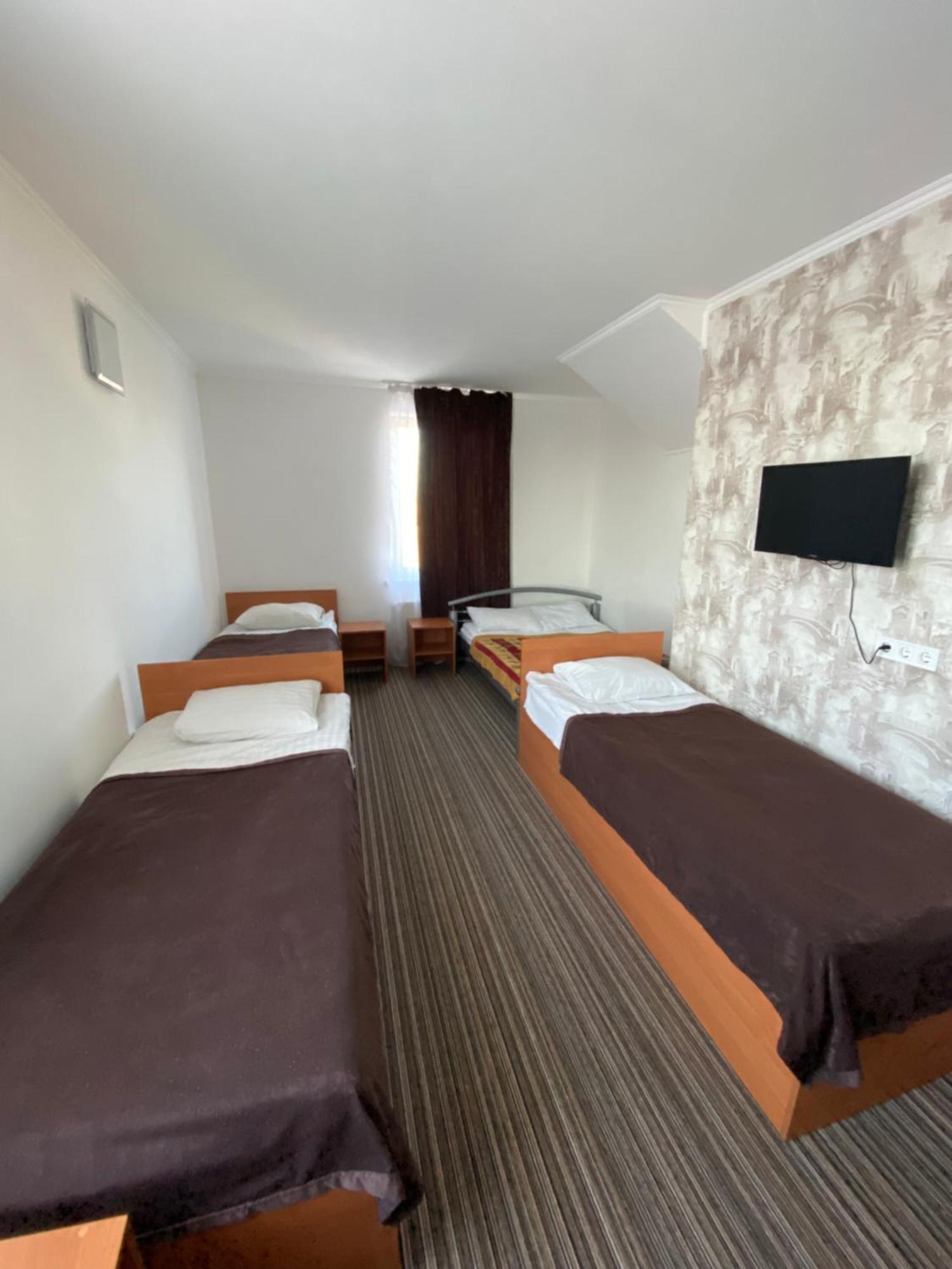 לבוב Autopark Hotel מראה חיצוני תמונה