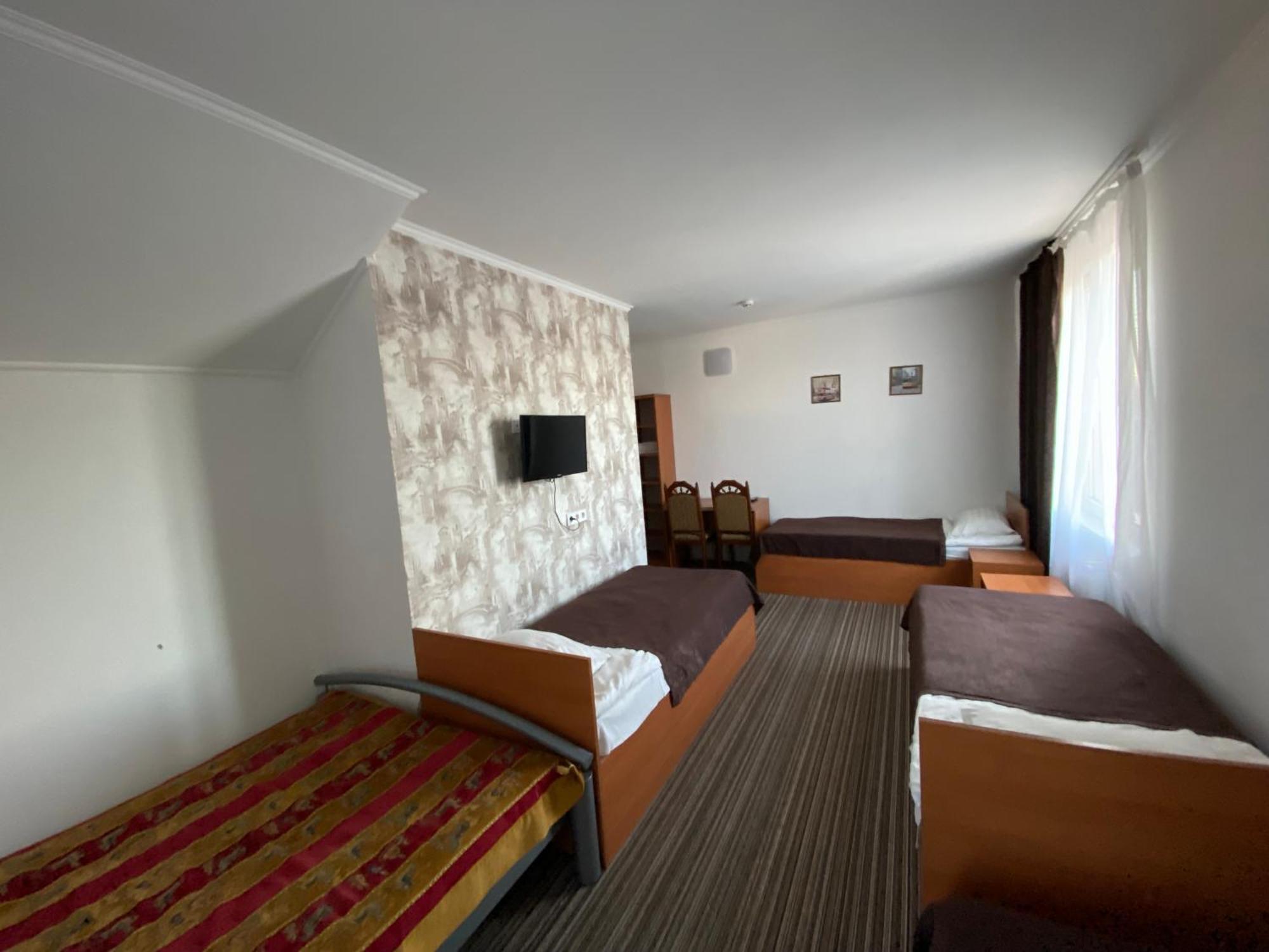 לבוב Autopark Hotel מראה חיצוני תמונה