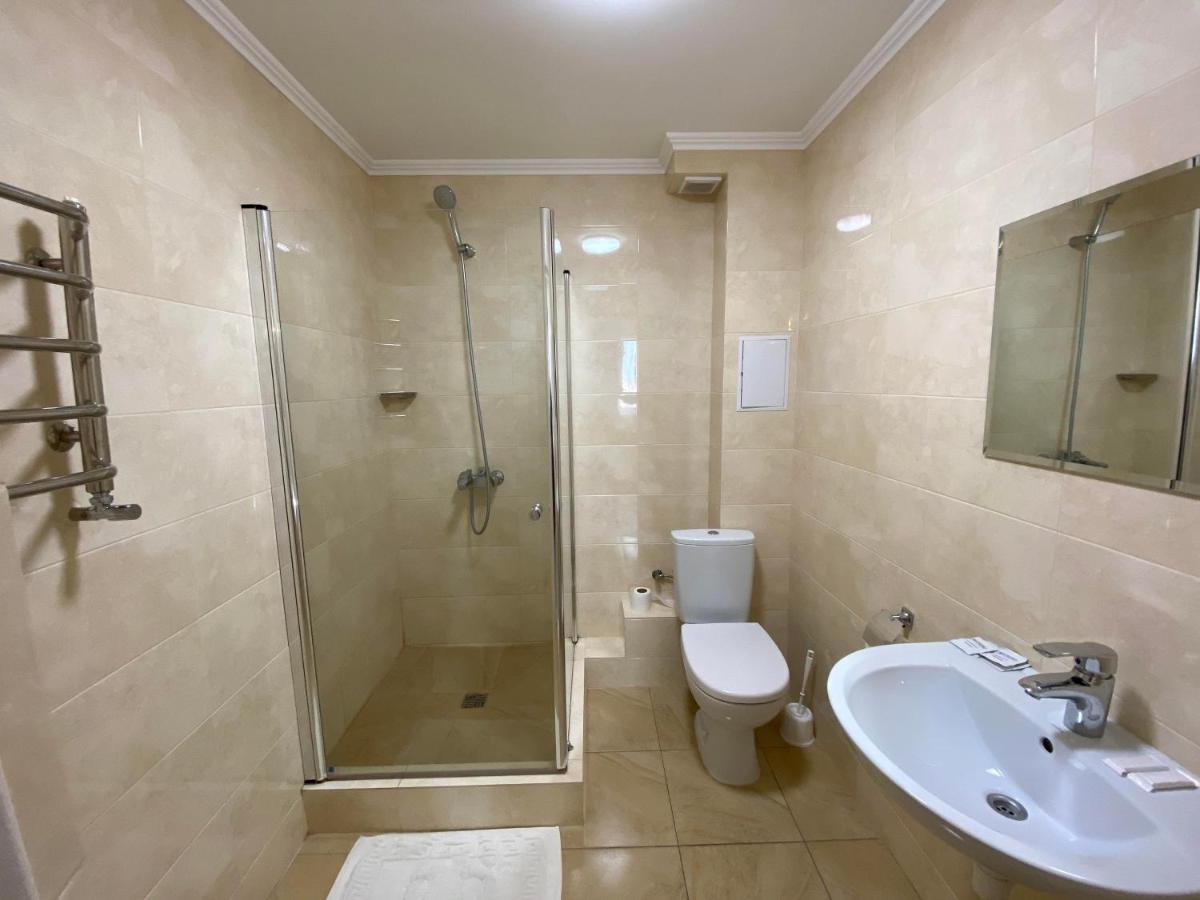 לבוב Autopark Hotel מראה חיצוני תמונה